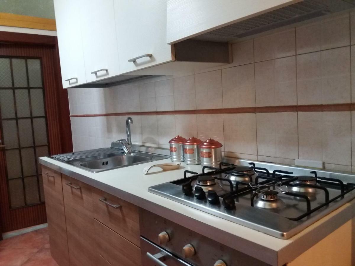 Appartement Casa Lillina A Toledo , Near Piazza Del Plebiscito à Naples Extérieur photo