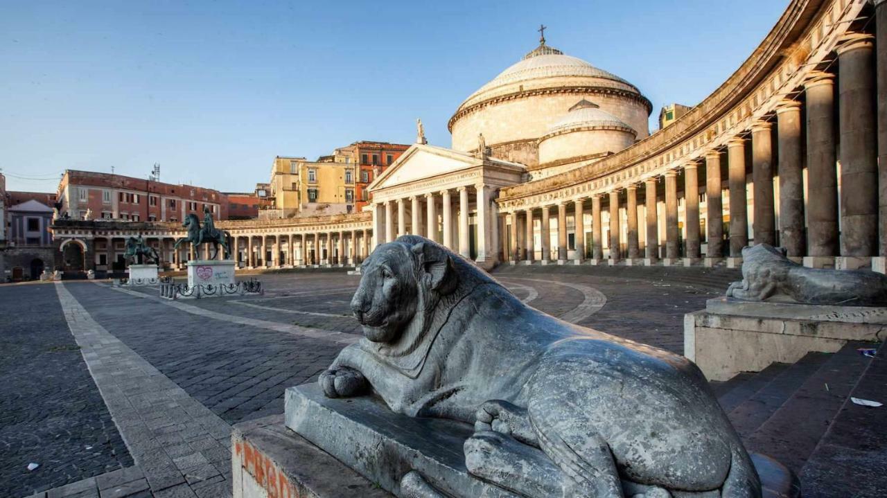 Appartement Casa Lillina A Toledo , Near Piazza Del Plebiscito à Naples Extérieur photo
