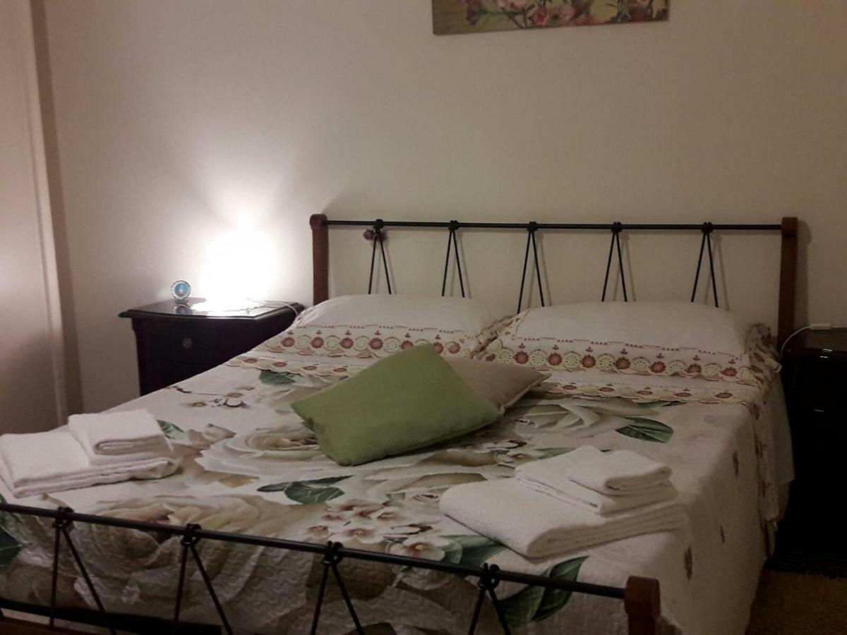 Appartement Casa Lillina A Toledo , Near Piazza Del Plebiscito à Naples Extérieur photo