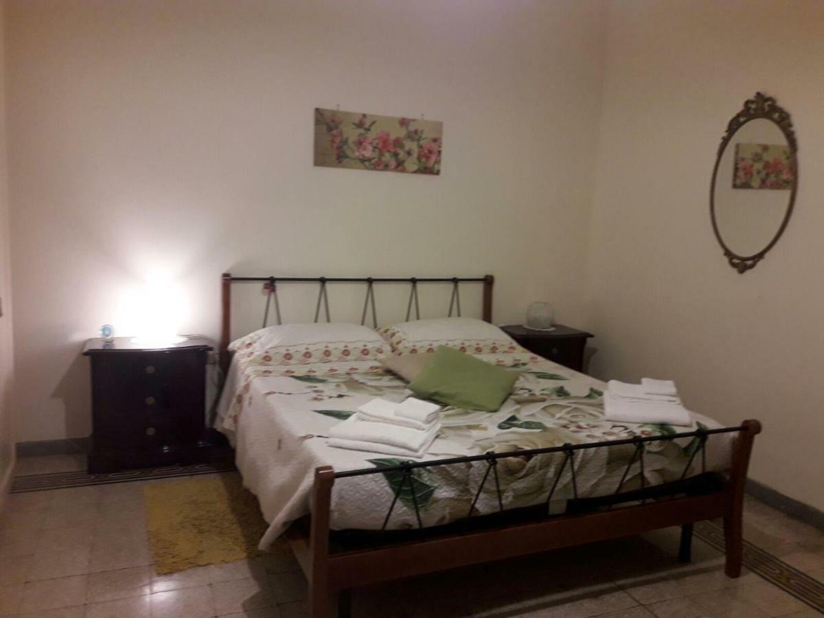 Appartement Casa Lillina A Toledo , Near Piazza Del Plebiscito à Naples Extérieur photo