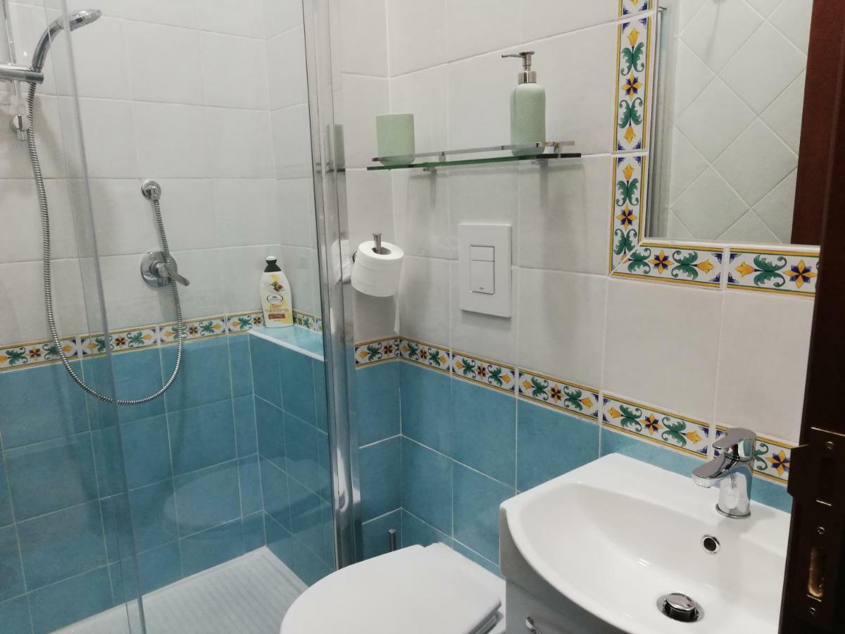Appartement Casa Lillina A Toledo , Near Piazza Del Plebiscito à Naples Extérieur photo
