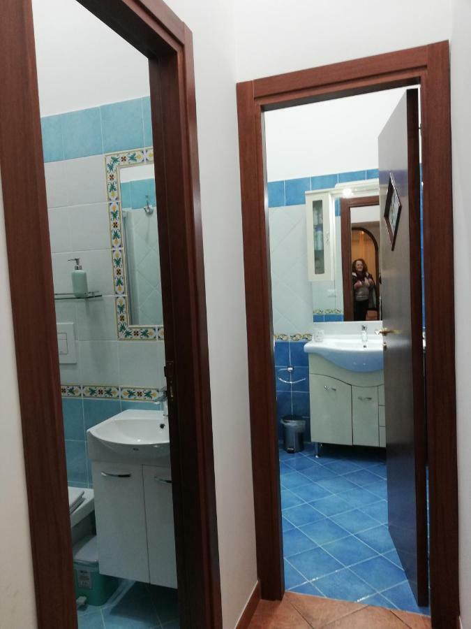 Appartement Casa Lillina A Toledo , Near Piazza Del Plebiscito à Naples Extérieur photo